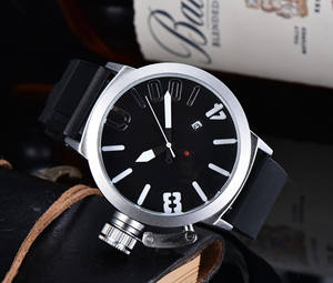 Reloj de Alta Calidad con Descuento, Esfera Negra de Gran Tamaño con Detalles Vibrantes, Marcadores Amarillos en Contraste, Manecillas Plateadas - Product Image 5