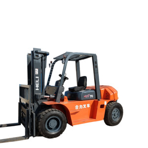 Montacargas Diésel Heli Usado a Precio de Fábrica, CPCD70/CPC70, 7 Toneladas, Automático, con Desplazador Lateral Hidráulico, Mástil de Dos Etapas, en Arabia Saudita - Product Image 1