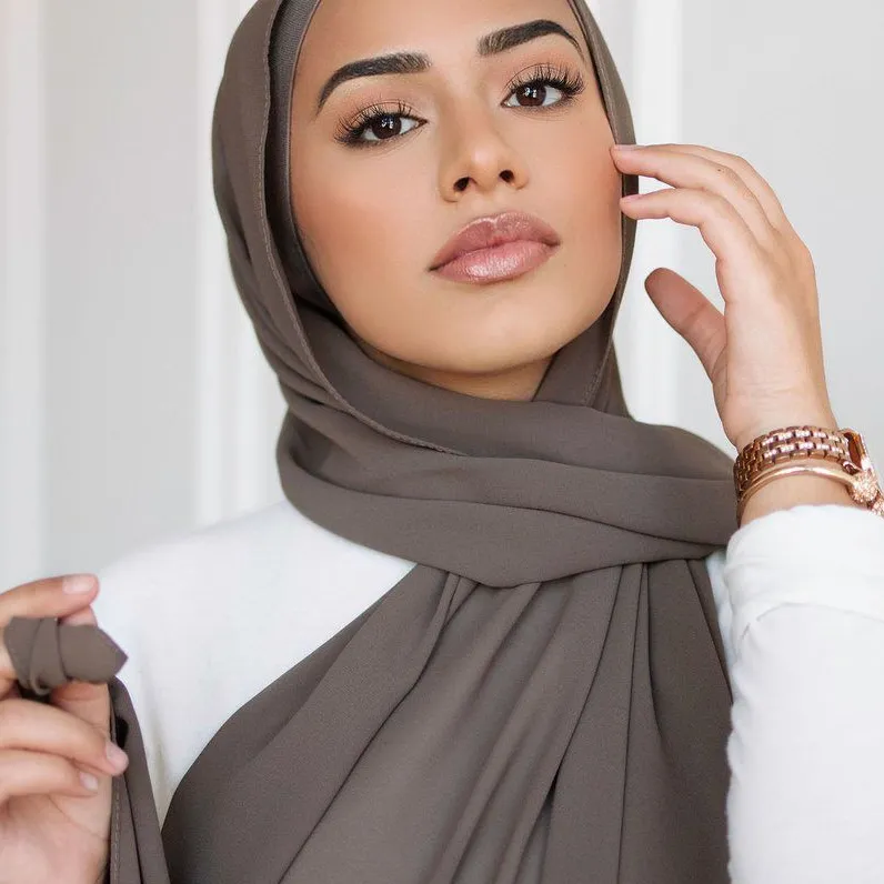Bufanda de chifón monocromática para mujer, pañuelo de gasa con perlas, precio barato, hiyab