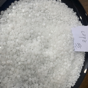 Chine Usine LDPE 2924 Matière première pour le moulage par soufflage et moussant Résine LDPE vierge polyéthylène basse densité - Product Image 6