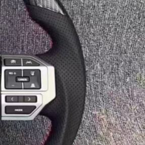 Accessoires de voiture personnalisés, volant de voiture en cuir et fibre de carbone, adapté à <span class=keywords><strong>Toyota</strong></span> Hilux Fortunar Land Previa Cruise <span class=keywords><strong>GR</strong></span> LC70 - Product Image 4