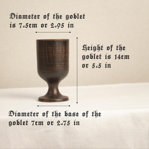 Calice Rustico Medievale in Argilla Rossa Fatto a Mano, Calice in Gres per Vino e Mosto, Calice Cattolico, Tazza da Caffè in Legno, Tazza da Vino in Legno - Product Image 6