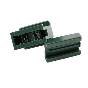 Prise électrique tout-en-un Vampire SPT-1 à glissière mâle 8A 125v - Product Image 5