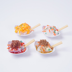 Porte-clés pendentif nouilles froides simulées, cadeau promotionnel pour snack-bar, modèle de jouet alimentaire simulé créatif - Product Image 5