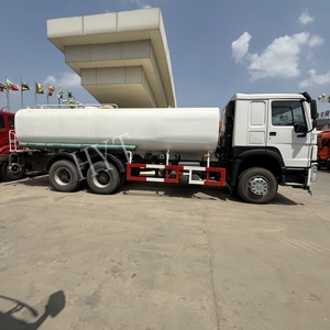 Camión Cisterna de Combustible Usado Howo Sinotruk 6x4 8x4 371hp 375hp de Acero al Carbono 20m3, Vehículo de <span class=keywords><strong>Transporte</strong></span> Logístico Personalizable - Product Image 6