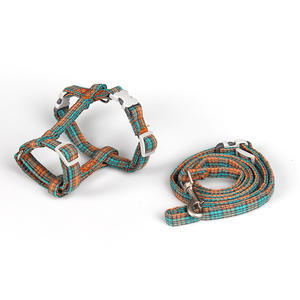 สายจูงสัตว์เลี้ยง สายรัดสุนัขขนาดเล็ก ปรับได้ สายรัดแบบมีเบาะ ลายสก๊อตทันสมัย ป้องกันการหลุดรอด - Product Image 6