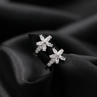 Großhandel Feiner Schmuck 5-Blättrige 925 Sterling Silber Blumen Zirkonia Huggie Creolen Geburtstagsgeschenk für Frauen