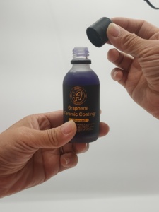 Produit d'entretien de la peinture automobile offrant une protection longue durée de 9 ans avec revêtement auto-réparateur en graphène et technologie UV Track - Product Image 5