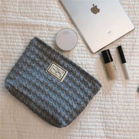 Tas Kosmetik Bordir Jacquard Motif Bunga dengan Ritsleting, Kantong Makeup Kain, Organizer Perlengkapan Mandi untuk Perjalanan dengan Pilihan Hadiah OEM