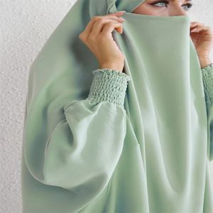 Robe de prière islamique en fibres durables délicates personnalisées Jilbab Abaya Jilbab en satin à manches froissées Jilbaab français pour femmes 1 pièce - Product Image 5