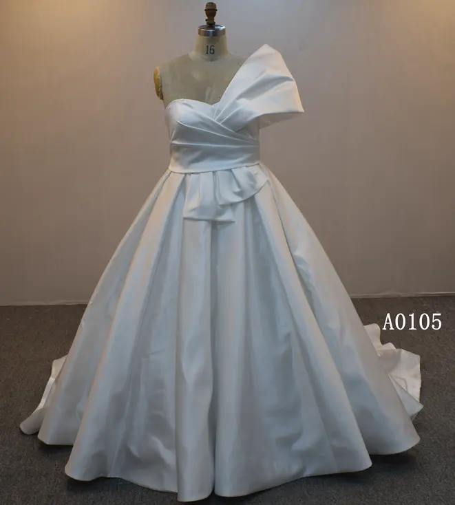 Vestido de novia occidental para mujer, diseño especial, adornos exagerados, para baile de graduación