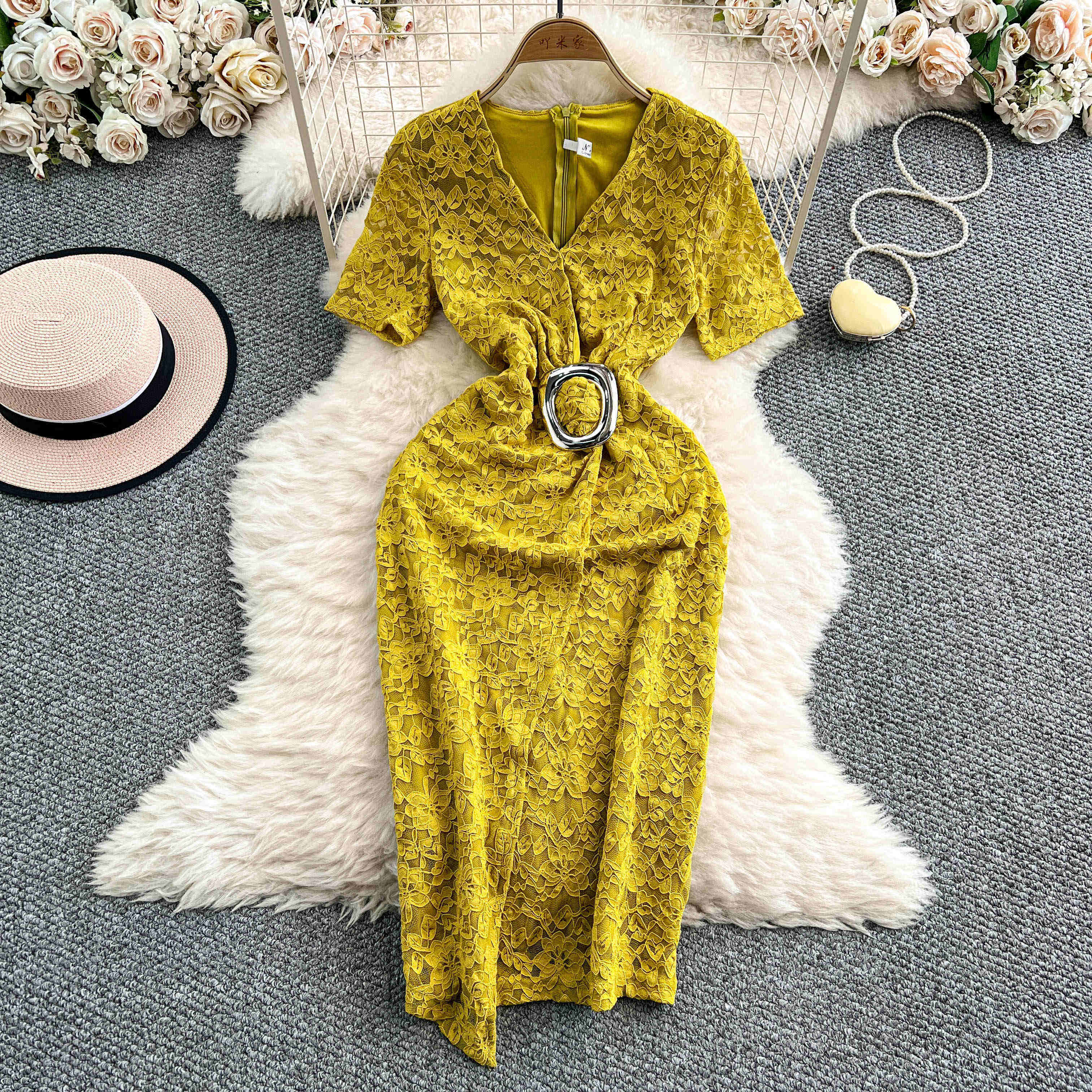 สีเหลือง