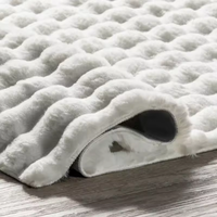 Tapis en fausse fourrure de lapin moelleux de haute qualité, design moderne, rose uni, doux, lavable, respectueux de l'environnement, adapté aux animaux domestiques, pour salon et chambre