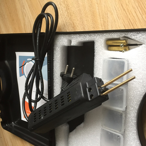 Soudeuse pour <span class=keywords><strong>pare</strong></span>-chocs <span class=keywords><strong>de</strong></span> voiture Outils <span class=keywords><strong>de</strong></span> <span class=keywords><strong>réparation</strong></span> automobile Pistolet à souder portable Machine à souder <span class=keywords><strong>de</strong></span> haute qualité - Product Image 5