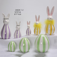 Figurine de lapin de Pâques en céramique de style nordique avec col en plumes, statue de lapin artisanale en dolomite, pot en coquille d'œuf pour la maison au printemps