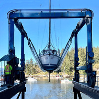 Grue de levage de bateau de plaisance marine à moteur diesel de 600 tonnes, 800 tonnes, 1000 tonnes avec roulement et boîte de vitesses