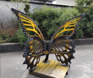 Sedia a Farfalla Moderna per Esposizione in Giardino, Statua Artistica, Arredo per Casa e Cortile, Decorazione per Vetrine di Centri Commerciali, Panchina in Metallo Artigianale, Fornitura di Fabbrica - Product Image 2