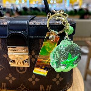 Wholesale Promotional Gift Sea Shell Epoxy Design Acrylic Charms Key Liquid Acrylic <strong>Keychain</strong> - Product Image 3