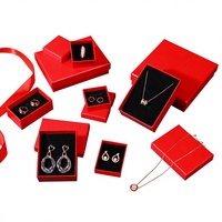 Boîte à bijoux Guochao Positive Red Square Lenny, boîte à bijoux Zhou Sheng, boîte à bagues et boucles d'oreilles, couvercle Ciel et Terre, bracelet en or