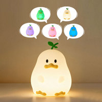 Lampe de chevet LED intelligente en silicone doux au toucher, design poire anime Kawaii, pour chambre d'enfant et bébé