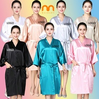 Robe de salon rose personnalisée avec logo, cape en soie, blouse de coiffeur, kimono pour la coiffure, la beauté, le SPA, l'hôtel