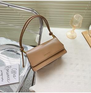 Sacs à main pour femmes de créateurs personnalisés 2024, vente en gros en Chine, petits sacs à main carrés pour femmes, sac à main de luxe pour femmes avec lettre - Product Image 3