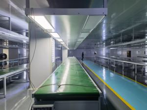 Aanpasbare Automatische Industriële Pvc/Pu Platte Hellende Invoerband Transportmachine Staat Nieuw - Product Image 5