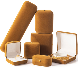 Luxury Soft <b>Velvet</b> <b>Jewelry</b> <b>Box</b> Full Sizes Available Round Corner White Inner Custom Logo <b>Jewelry</b> Display <b>Box</b> - Product Image 5