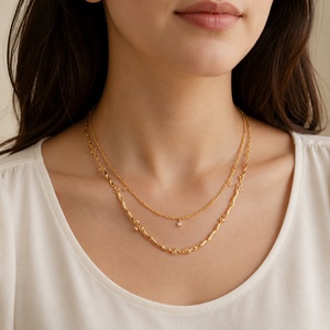 Collar de Cadena en Capas Chapado en Oro de Plata Esterlina 925, Collar con Eslabones Ondulados y Piedras, Delicado y Minimalista para Mujer - Product Image 3