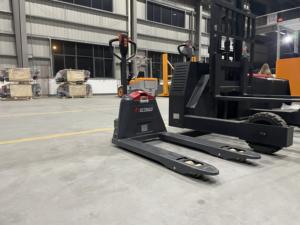WELIFT EPT15C 1.5T <b>24V</b> 20Ah <b>Lithium</b>-Ion <b>Battery</b> Electric Pallet Truck Forklift AC Motor Hydraulic Side Shifter Polyurethane - Product Image 4