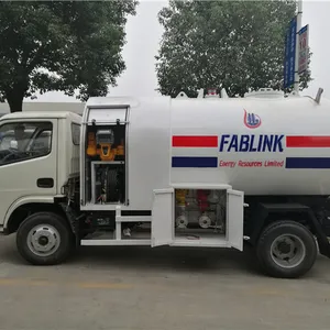 2.5 ton 3 ton LPG teslim kamyonları 5000 litre LPG kamyon tankı ile pompa ve akış ölçer