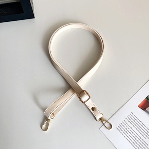 สายกระเป๋าหนังหลากสีพร้อมหัวเข็มขัดโลหะสีทองและตะขออุปกรณ์เสริมกระเป๋า DIY อเนกประสงค์สำหรับจัดแต่งทรงผม - Product Image 3