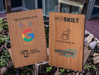 Carte de contrôle d'accès NFC en bois NTAG215 13,56 MHz pour l'authentification mobile par contact