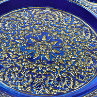 Vente en gros de plat en verre décoratif bleu or de 40 cm, peint à la main, motif orné, plateau à fruits en verre pour la décoration de la table à la maison