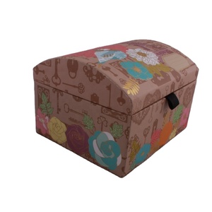 Vente en gros de petites boîtes d'emballage en carton rigide pour bijoux, matériaux recyclés tendance, laminage mat, gaufrage, cadeau de fête des mères - Product Image 6