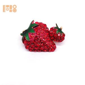 2025 derniers bijoux pour femmes fille mode strass mignon rouge fruits légumes amour fraise broche broche - Product Image 2
