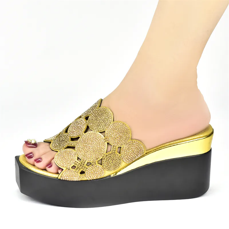 FREE SHIP vendor for womens sandals shoes soft ladies flats slipper gold stones summer low heel shoes