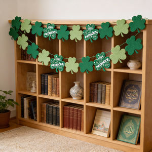Ghirlanda per la festa di San Patrizio: trifoglio in feltro e striscione con scritta "Buon San Patrizio" per decorazioni festive - Product Image 2