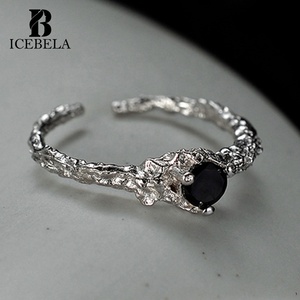 Anillo de <span class=keywords><strong>Plata</strong></span> Pura S925 con Zirconia Cúbica, Diseño Coreano ICEBELA, Textura Arrugada, con Diamantes en Relieve - Product Image 1
