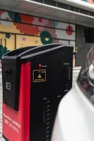 Estación de Drenaje Automática para Mantenimiento de Transmisiones Smartsafe LAUNCH CAT-601S, CA 220-240V, Capacidad de Detergente de 1000ml, Alta Eficiencia