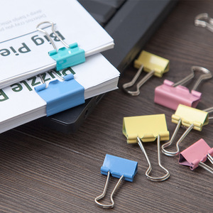 Clips de reliure Comix 41 mm en métal coloré pour usage bureautique B3632 - Product Image 2