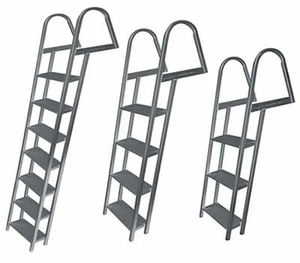 Escalera de aluminio de alta calidad con aluminio anodizado que resiste la oxidación y la corrosión en entornos marinos. - Product Image 1
