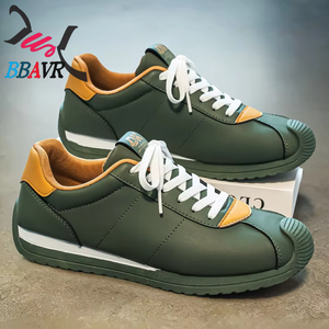 Zapatillas de Moda al por Mayor, con Logotipo Personalizado, de Cuero, con Suela Gruesa, para Skateboard, Zapatos Casuales para Caminar al Aire Libre para Hombre - Product Image 1