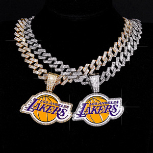 <span class=keywords><strong>Collar</strong></span> de oro de moda con cadena cubana de aleación, <span class=keywords><strong>estilo</strong></span> europeo-americano, transfronterizo, multicapa, con circonitas incrustadas y temática de los Lakers - Product Image 2