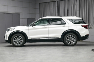 Ford Explorer EcoSport Extreme EcoBoost 170 Light Edition 2023 2024 2025, Automático, Volante a la Izquierda, <span class=keywords><strong>SUV</strong></span> Compacto Usado, Gran Oferta en Dubái - Product Image 5