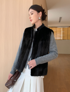 Gilet in Vera Pelliccia <span class=keywords><strong>di</strong></span> <span class=keywords><strong>Visone</strong></span> 100% Nero Classico, Giacca Senza Maniche <span class=keywords><strong>di</strong></span> Alta Qualità, Lussuoso Capospalla in Pelliccia Soffice - Product Image 2