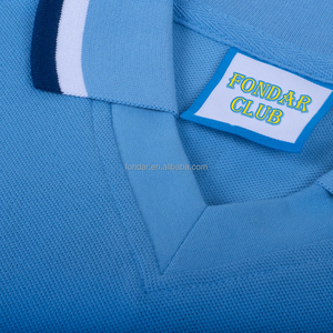 Maillots de football pour hommes adultes en coton pur respirant et écologique, col en V, manches courtes, design à blocs de couleur, fabrication sur mesure - Product Image 3
