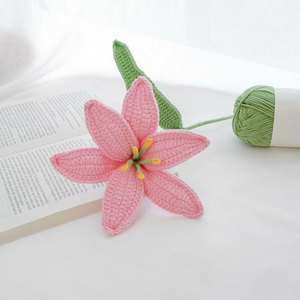 Fleurs de lys au crochet faites à la main, style naturel, en coton, fleurs artificielles, décoration de mariage, fleur de lys au crochet en coton moderne faite à la main - Product Image 6
