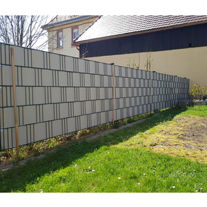<span class=keywords><strong>Grillage</strong></span> de jardin en plastique de taille personnalisée en gros Clôture en <span class=keywords><strong>bande</strong></span> en <span class=keywords><strong>PVC</strong></span> dur <span class=keywords><strong>pour</strong></span> l'extérieur - Product Image 1