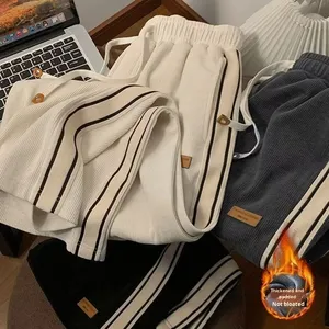 <span class=keywords><strong>Pantaloni</strong></span> sportivi da <span class=keywords><strong>uomo</strong></span> autunno/inverno, alla moda, in <span class=keywords><strong>velluto</strong></span> <span class=keywords><strong>a</strong></span> <span class=keywords><strong>coste</strong></span> felpato, spessi, <span class=keywords><strong>a</strong></span> gamba dritta, larghi, stile casual americano con strisce - Product Image 2